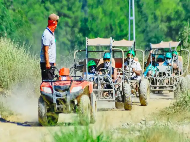 Antalya: Ziplining, Rafting, Jeep Turu ve Atv Safari ve Öğle Yemeği